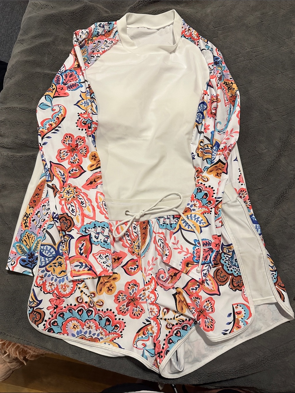Floral Print Two-Piece Rash Guard Set - White Base